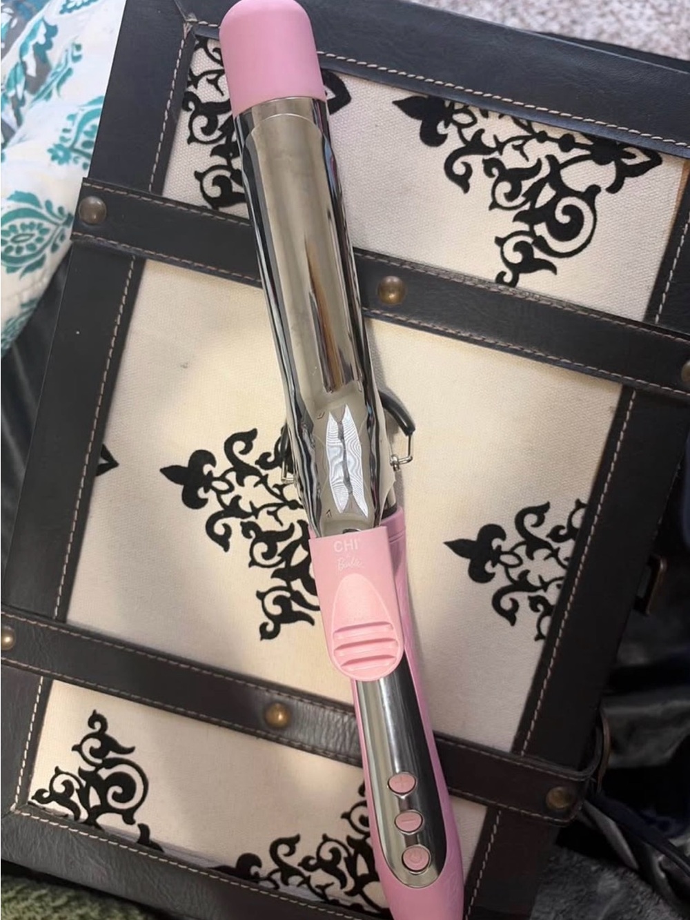 CHI Pink 1.25" Curling Iron – Professional Women’s Hair Styling